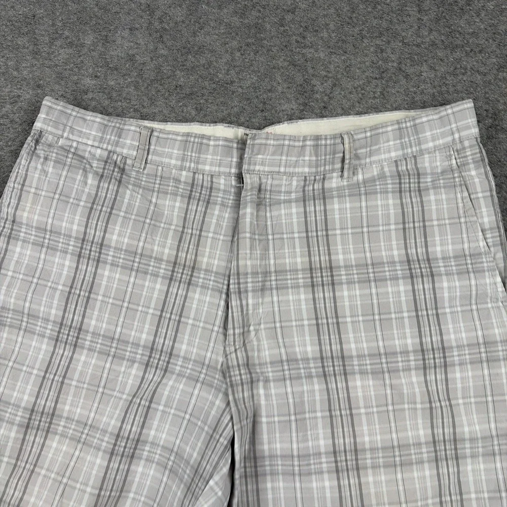 Y2K Dockers Shorts Mens 34 Gray Plaid Cotton Classic Fit Casual Summer Chino 00s
